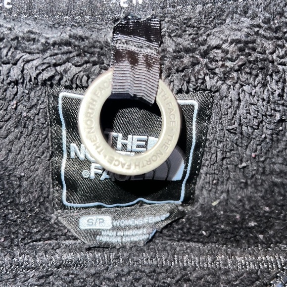 The North Face Osito hoodie jacket small​ - Picture 5 of 8